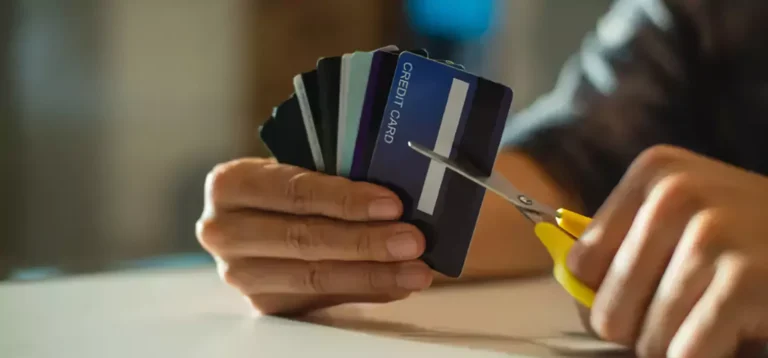 Errores comunes al usar tarjetas de crédito y cómo evitarlos